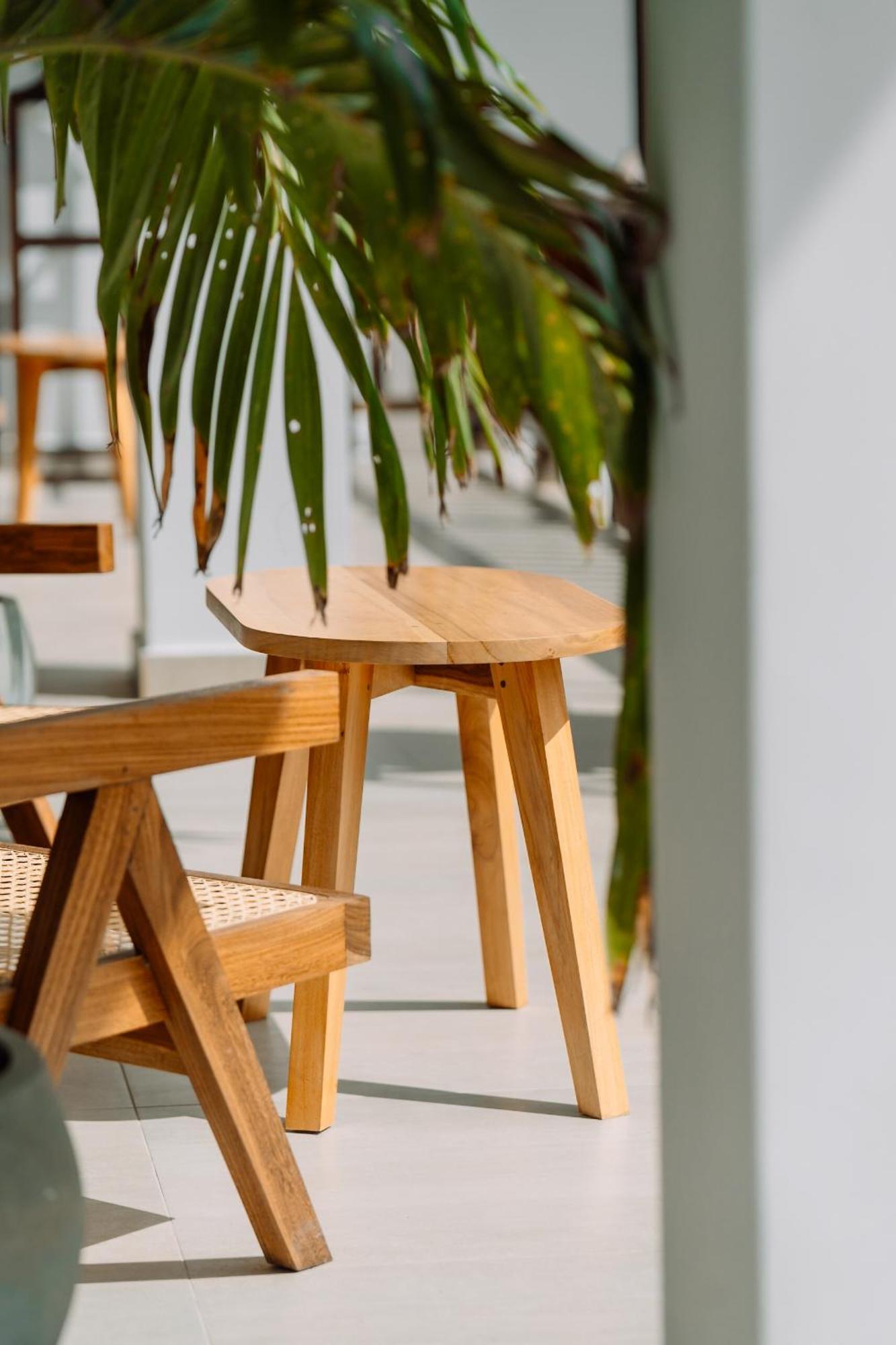 Lucky'S Surf Camp Bed & Breakfast Weligama Bagian luar foto