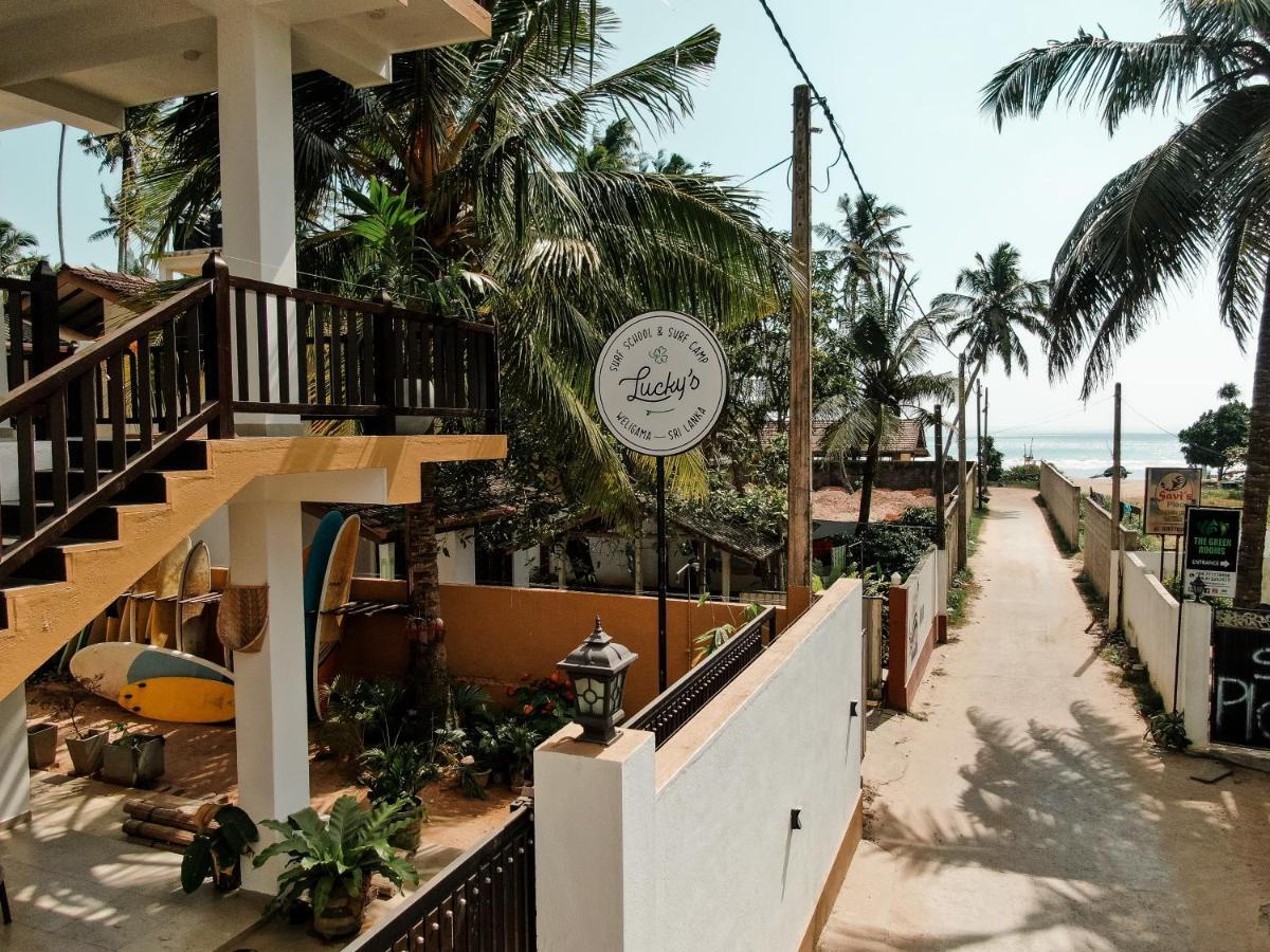 Lucky'S Surf Camp Bed & Breakfast Weligama Bagian luar foto